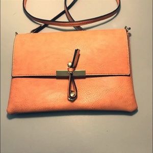 Le Miel Tan Crossbody Handbag in vegan leather